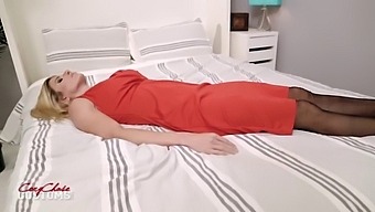 Cory Chase Se Jebe Na Spletu V Sissy Vlogi - Divja Pustolovščina Ameriške Porno Zvezde