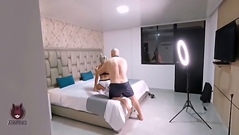 Anh Ta Quay Phim Tôi Mà Tôi Không Biết Trong Một Buổi Chụp Ảnh