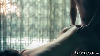Verified Amateurs Enjoy Intense Cowgirl Ride