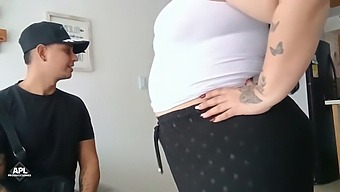Delicious Ass Boss Gets Fucked While Walking